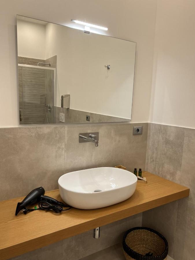 Il Tempio Degli Artisti - Suites Bari Extérieur photo