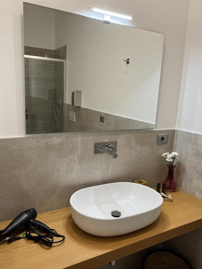 Il Tempio Degli Artisti - Suites Bari Extérieur photo