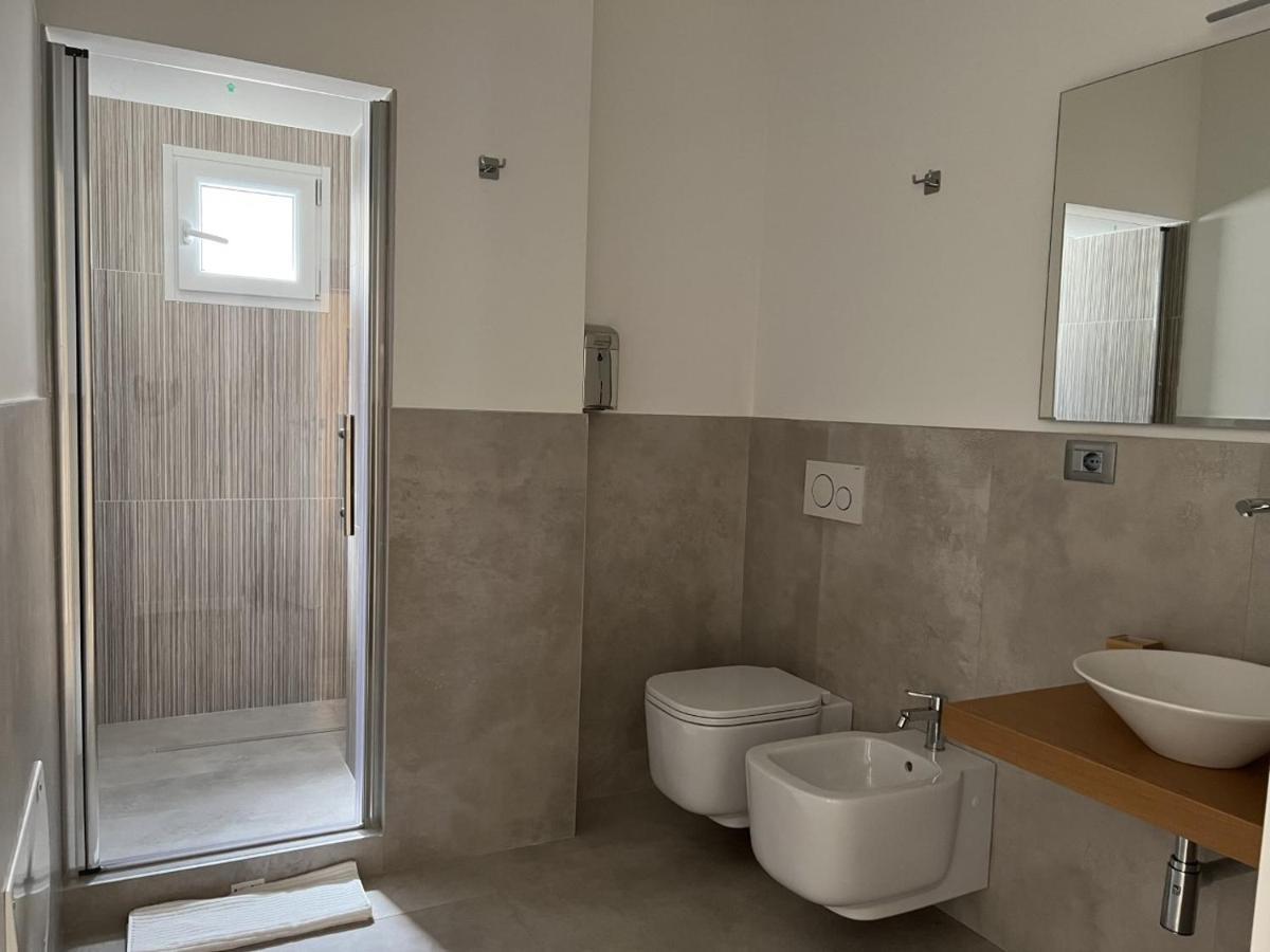 Il Tempio Degli Artisti - Suites Bari Extérieur photo