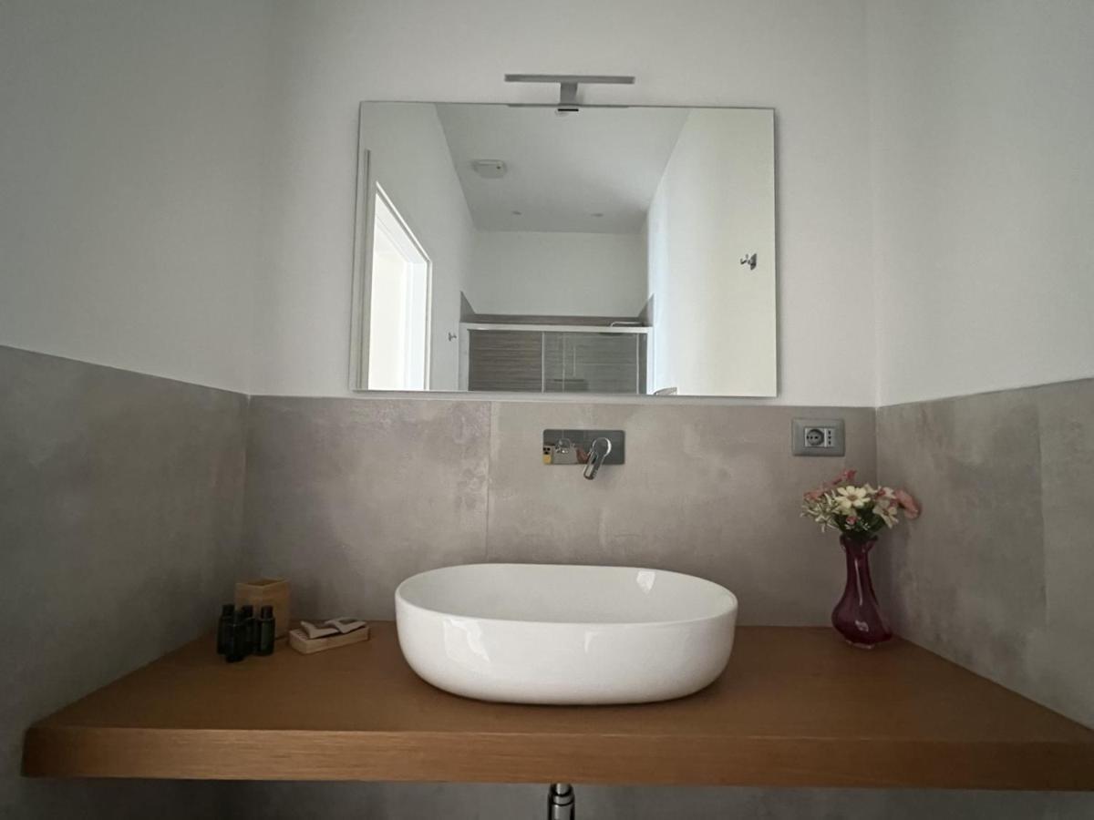 Il Tempio Degli Artisti - Suites Bari Extérieur photo