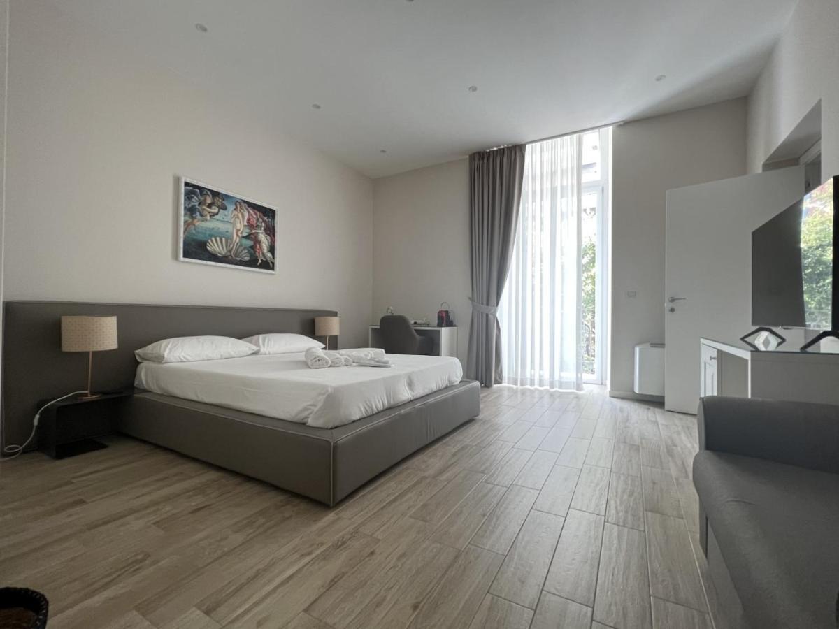 Il Tempio Degli Artisti - Suites Bari Extérieur photo